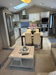 Tulip 10, Oakdene Forest Park , passes included