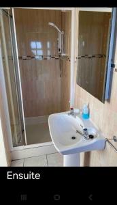 Seapark Lahinch House 3 min walk to Beach&Village