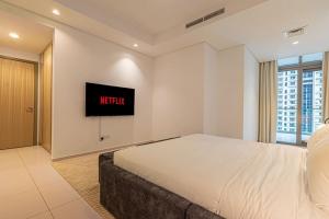 Burj Khalifa View, Luxury 2B, Top Amenities and Equipment