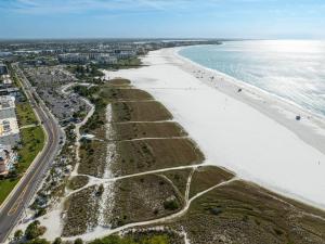 439 Beach Rd