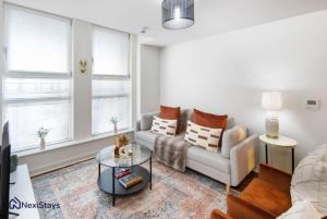 5 Mins Walk to Moorgate, Tranquil City Retreat