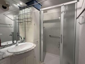 Villa T2 avec piscine et parking à Port Leucate, 4 personnes - FR-1-81-388