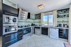 Happyfew Penthouse Lucia