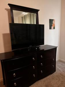 Modern Stay Savannah Near Airport & Downtown