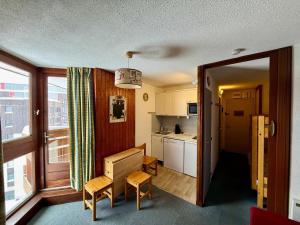 Studio à Tignes, au pied des pistes, balcon et télé - FR-1-449-14