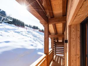 Demi-chalet haut de gamme 3 chambres à La Clusaz avec vues superbes - FR-1-459-243