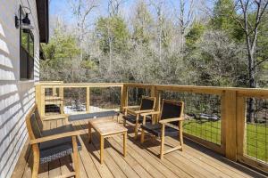 New Listing Sale Mountain Views & Fire Pit Fun Family Friendly