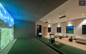 The Metropole Deluxe Panorama Apartment