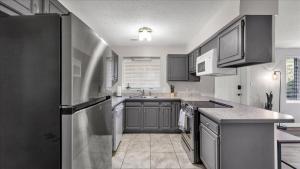 The Fox Hunt - A Ground Floor Condo