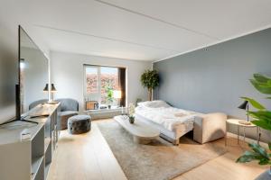 Cozy & homely house near the airport & center