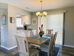 Sunburst Condo - Beach, Bay & Pool