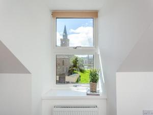 Family - Central - Parking - Wifi - Sleeps 3