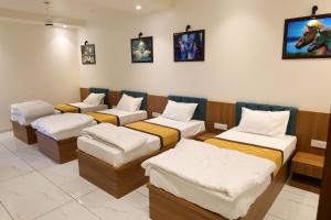 Rajwadi Hotel Inn