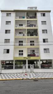 Refugio 304 - Canto do Forte 150m da praia - Wi Fi - Cozinha completa - Roupa de cama - Localização Excelente - Até 4 pessoas