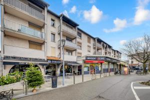Navette & Planète - Espace - 2 appartements 100-100 insolite