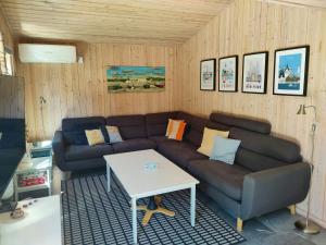 Home Near Beach With Wilderness Bath