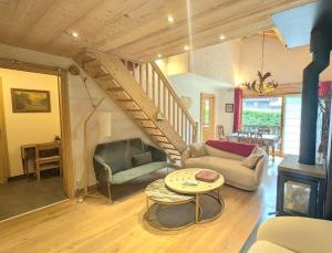 Charming duplex in Hameau des Pistes ski in ski out