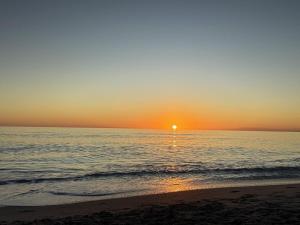 Sunburst Condo - Beach, Bay & Pool