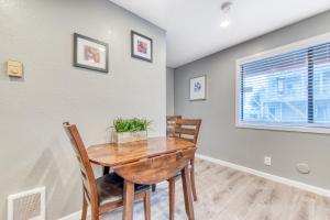 Sea Treasures Inn #100