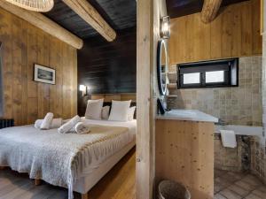 Chalet de Charme 200m² à Val dIsère avec Sauna et Bain Nordique - FR-1-567-5