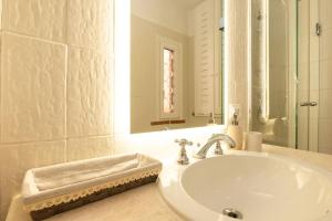 Villa Gioia | Tranquil Hideaway Beach Cottage img30