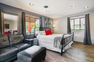 Grapevine - In Old Town - Walk to Fashion Square