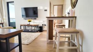 Oak Classic Residency B-1-93