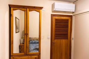 SeaFront YachtView Portomaso apt next to Paceville