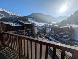 Duplex 4 pers. à Arêches-Beaufort, piscine, balcon sud, centre village - FR-1-342-132