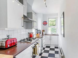 2 Bed in Appledore 3GABL