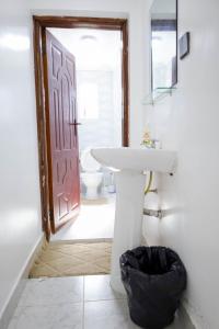 5 Bedroom Holiday Home in Limuru