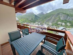 Confortable 3 pièces - 6 couchages - Accès pistes, Wifi - FR-1-854-16