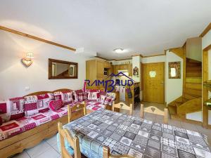 Appartement 5 pièces - 7 couchages - Proche piste - Parking inclus - FR-1-854-58