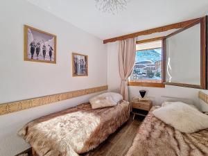Appartement lumineux avec balcon, proche des pistes - 4 personnes - FR-1-832-6