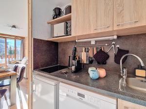 Appartement lumineux avec balcon, proche des pistes - 4 personnes - FR-1-832-6
