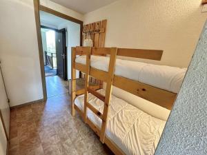 Studio avec alcôve et cabine, 4 couchages à Demi-Quartier, parking inclus - FR-1-597-115