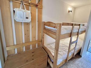 Studio avec alcôve et cabine, 4 couchages à Demi-Quartier, parking inclus - FR-1-597-115