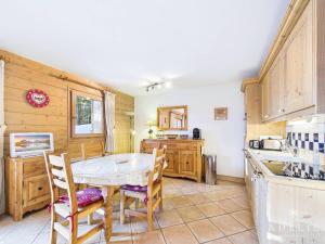 Appartement calme 6 pers, parking, skis aux pieds - FR-1-398-665
