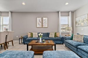 Family Paradise Close to Disney w Resort Amenities