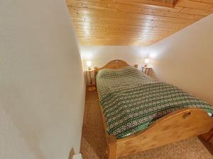 Appt 2P + mezzanine pour 6 - skis aux pieds - garage - WIFI - FR-1-241-21