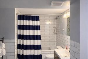 The Serene Spring House Retreat - B