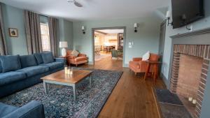 52-Acre Berkshires Farmhouse • Fire Pit Outdoor Dining Trails Copper Kettle Farm by AvantStay