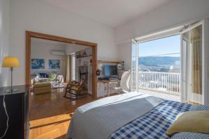 Beautiful 94 sq.m apartment with view over Athens