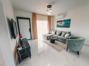 Chic Sunset Apartment with Terrace