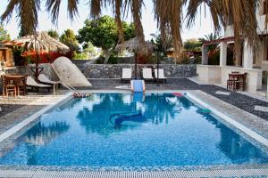 Birds Villa Apartments - Including Car Rental Santorini Greece