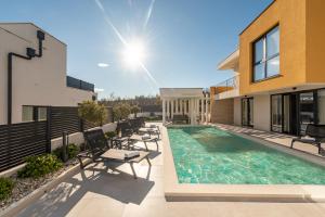 Luxury Villa - FOR GIFT