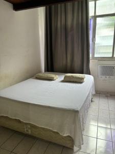 Simples apartamento localizado no posto 6