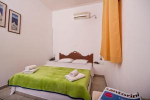 Birds Villa Apartments - Including Car Rental Santorini Greece