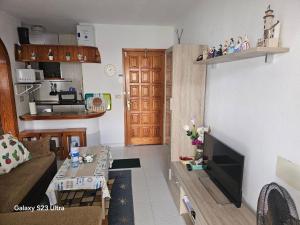Luxurious Apartment with Private Terrace and Garden in Las Palmas