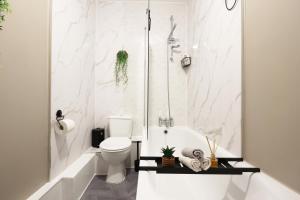 Modern 1-Bed Apartment Weekly Stays cf11